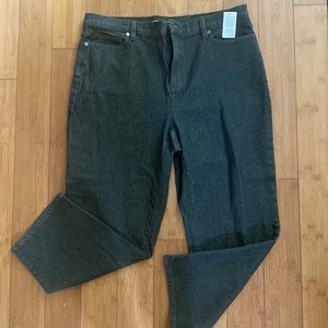 Woman’s Pants Lands End 18P